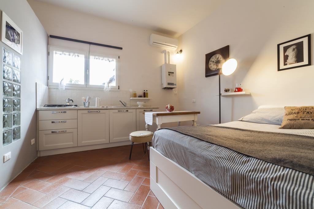Central Pitti Studio Flat Firenze Bagian luar foto
